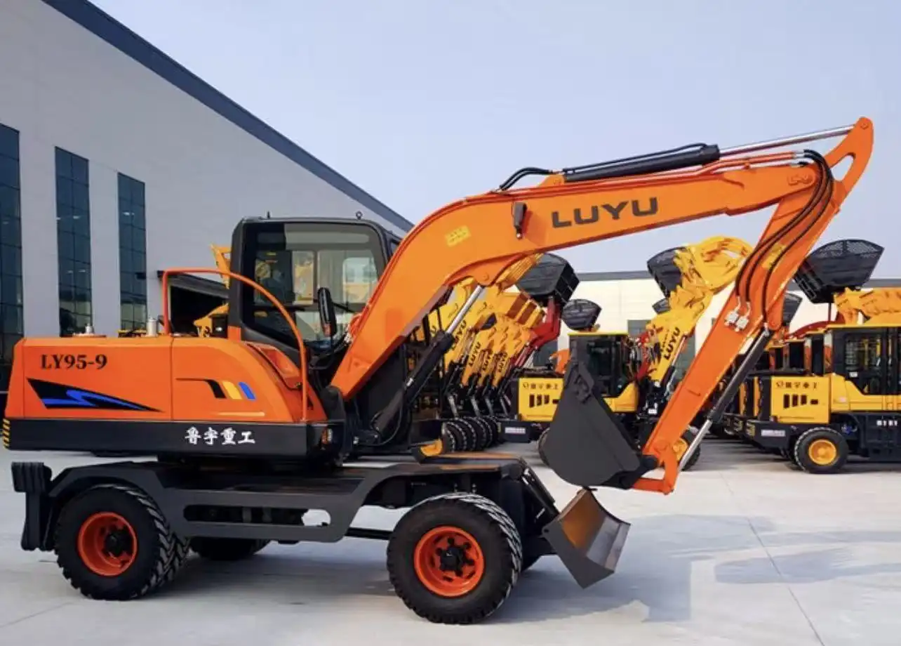 Finished Luyu compact excavator