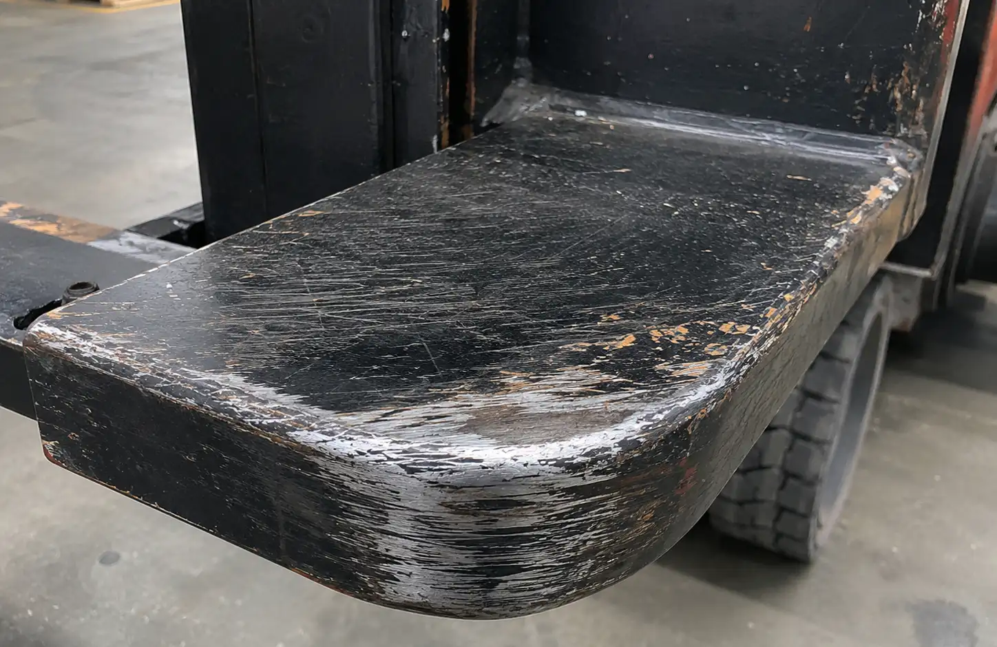 Insufficient Abrasion and Scratch Resistance: Frequent friction causes scratching, requiring a balance of hardness, toughness and abrasion resistance.