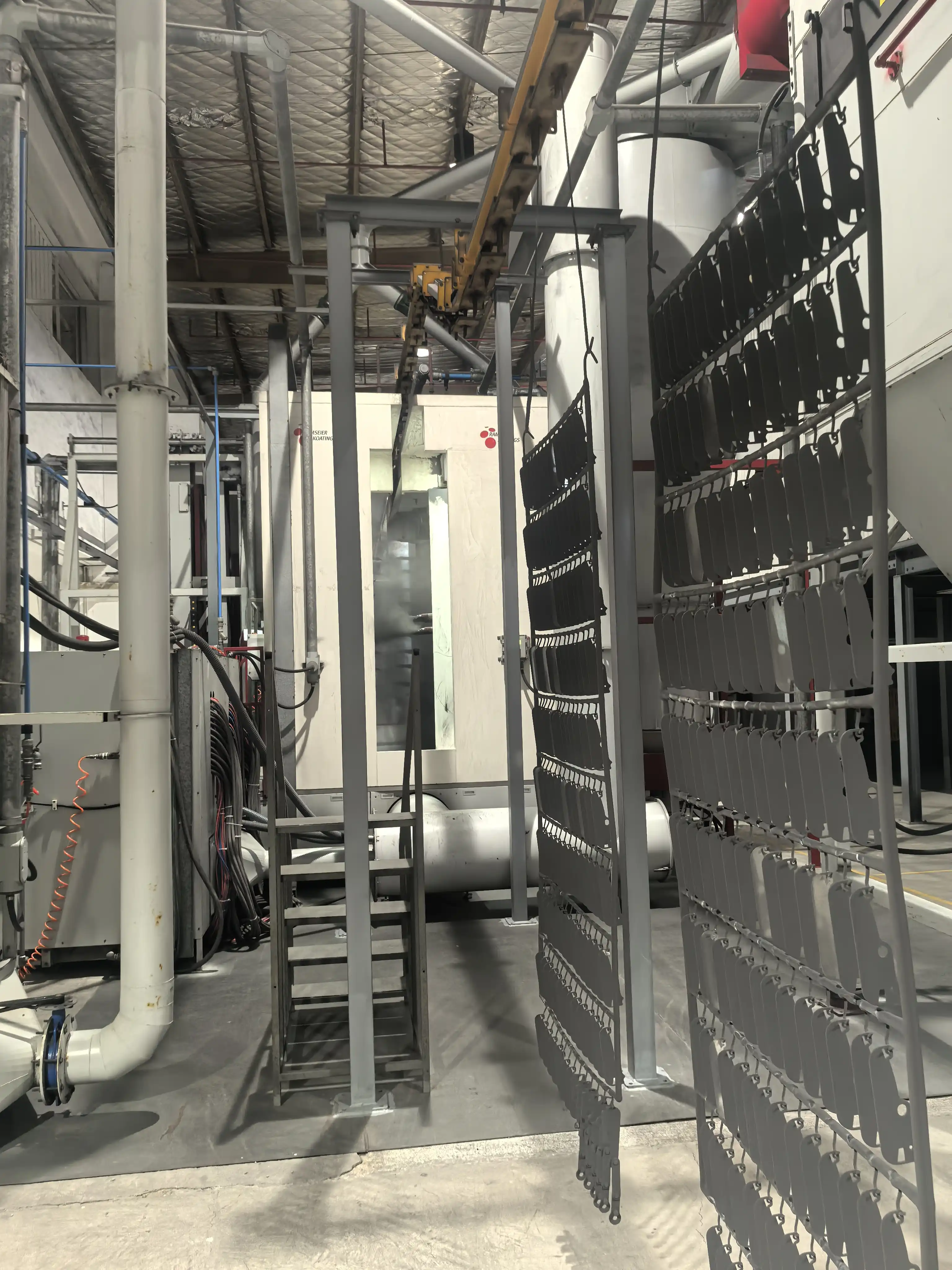 Automatic coating line for outdoor shade components